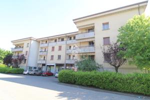 4 LOCALI A CADELBOSCO DI SOPRA