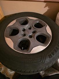 Cerchi in lega Renegade + Gomme Good Year