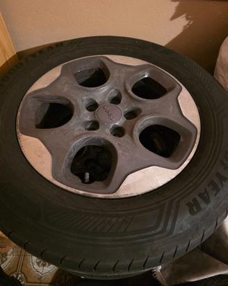 Cerchi in lega Renegade + Gomme Good Year
