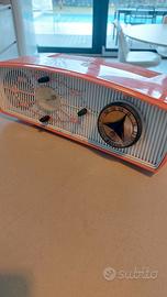 Radiosveglia vintage rosa Rogers Majestic