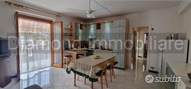 Bivani e mezzo con terrazza a Sant'Anna di Riposto