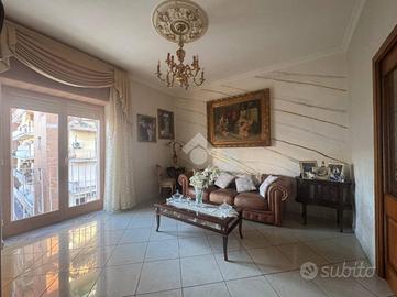 3 LOCALI A AVERSA
