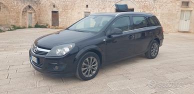 OPEL  ASTRA SW 1.7 DTI 110CV ANNO 2010