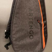 Borsa porta racchette da tennis. Marca Artengo.