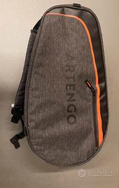 Borsa porta racchette da tennis. Marca Artengo.