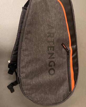 Borsa porta racchette da tennis. Marca Artengo.