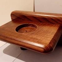 Accessorio bagno in legno massello