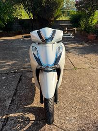 HONDA SH 350 2024 DA VETRINA