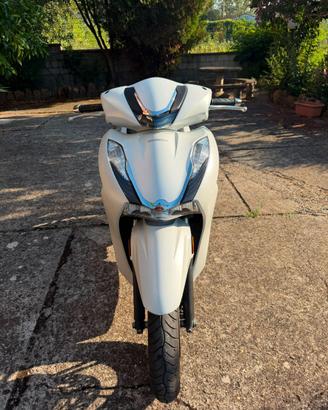 HONDA SH 350 2024 DA VETRINA