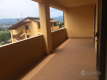 Appartamento con terrazzo - 3 vani 2 bagni