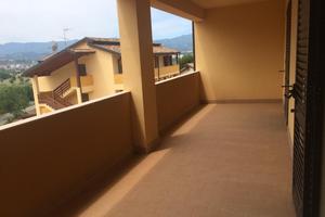 Appartamento con terrazzo - 3 vani 2 bagni