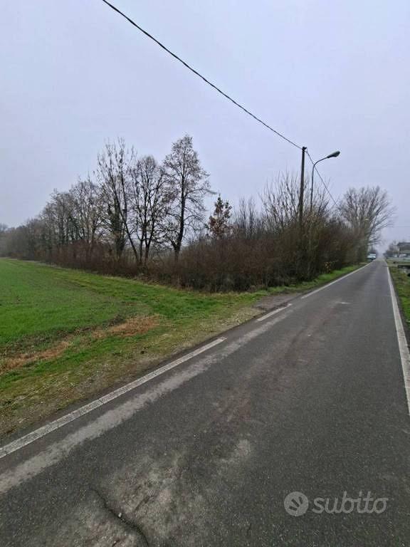 Immobile in asta di 14001 m² a Cavezzo - Vista 2