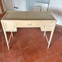 Tavolino/scrittoio con vetro