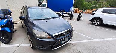 Ford Focus Titanium SW 
1.6 turbo diesel 90cv 2009