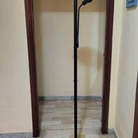 Luce a Piantana con doppia lampada 