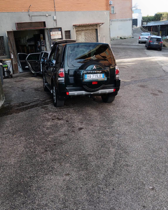 Mitsubishi pajero