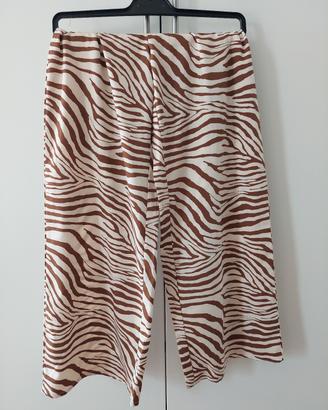 Pantaloni freschi con tasche