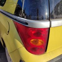 Fanale posteriore sinistro PEUGEOT 1007 del 2005