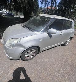 Suzuki Swift 5 porte.