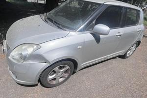 Suzuki Swift 5 porte.
