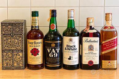 Bottiglie sigillate vintage whiskey/bourbon