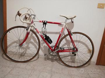 bicicletta da corsa vintage 