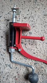 Pinza forapiastrelle manuale