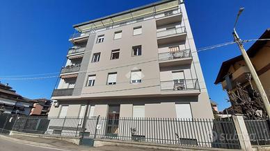 2 LOCALI A SENAGO