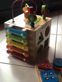 Gioco cubo educativo attività in legno 1/3 anni