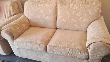 Divani tre w due posti 