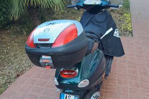 Paggio Vespa ET4 150