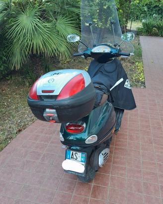 Paggio Vespa ET4 150