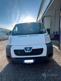 Furgone Pegeout Boxer - Officina mobile omologata