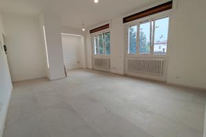 Ampio 2 locali di nuova ristrutturazione vicinanze