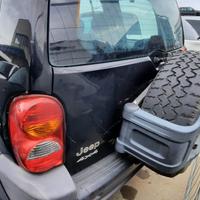 JEEP CHEROKEE SPORT 2010 - PORTELLONE POSTERIORE