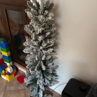 Albero natale piccolo con luci incorporate