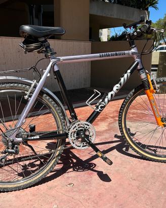 Cinelli trekking / urban bike in alluminio