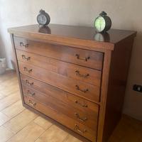 Cassettiera in legno