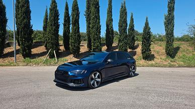 AUDI RS4     "NO SUPERBOLLO"