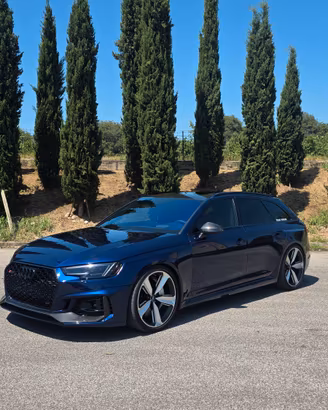 AUDI RS4     "NO SUPERBOLLO"