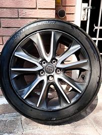 4 cerchi 18 + pneumatici estivi Toyo Tires