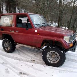 Toyota Land Cruiser KZJ 70
