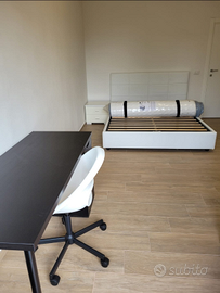 4 Camere Uso Singolo Doppi Servizi - INTERO APP.TO