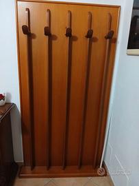 Attaccapanni in legno di noce