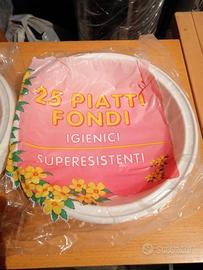 Piatti e Bicchieri in plastica x feste