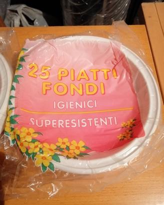 Piatti e Bicchieri in plastica x feste