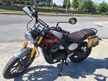 Triumph scrambler 400 x