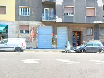 Via Giulia - Posto auto in garage