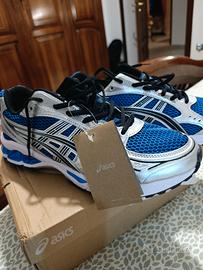 Scarpe sportive Asics nuove