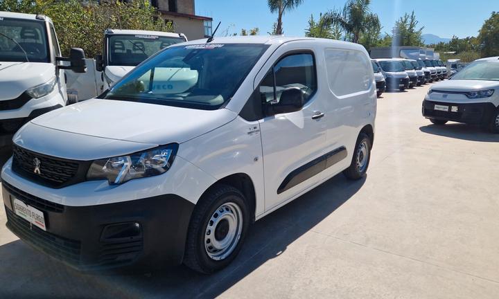 Peugeot PARTNER 1.5 BLUEHDI 100 CV NAVIGATORE
